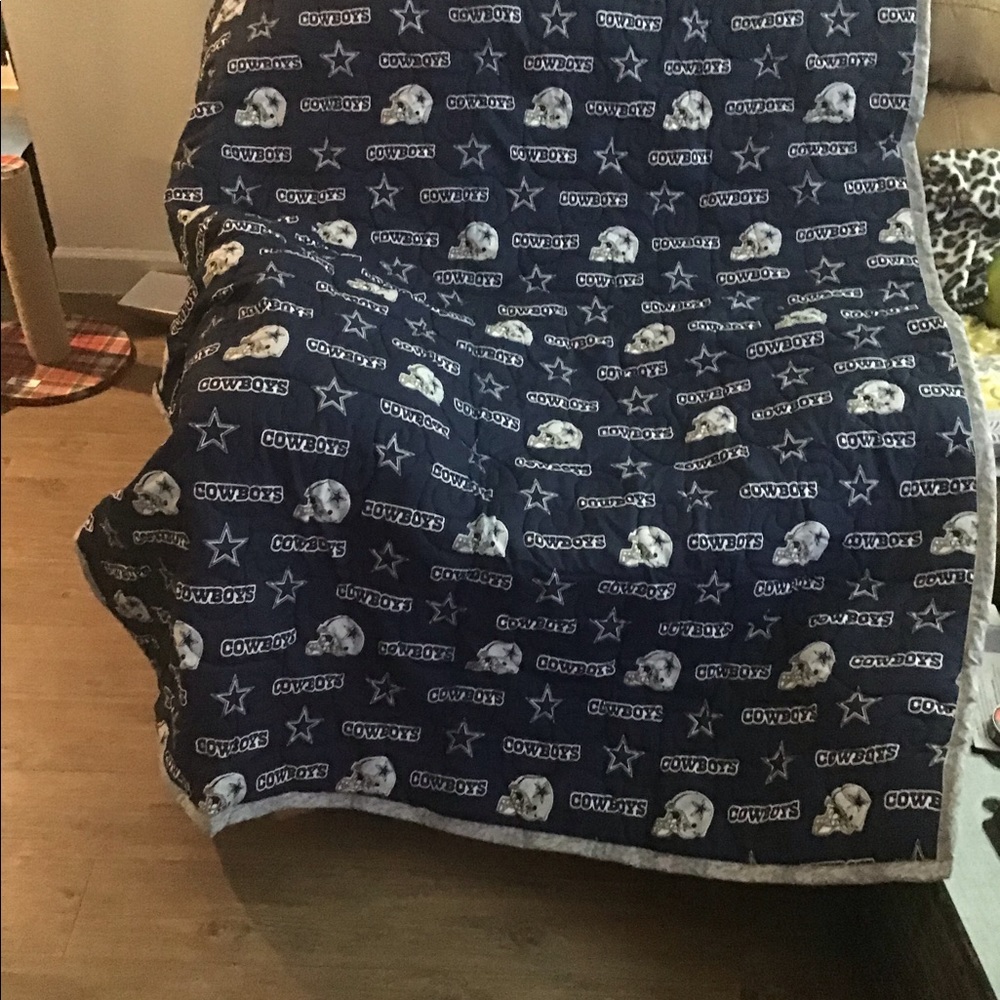 Over sized throw Dallas Cowboys new